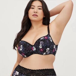 Torrid Curve 360 back smoothing lightly lined full coverage balconette bra 46 D